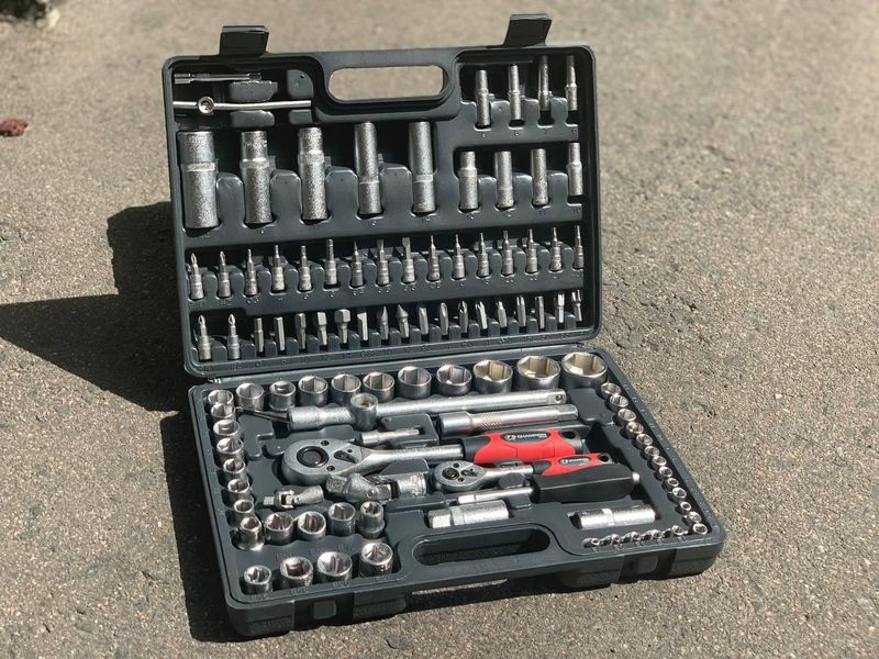 Набор инструментов, ключей, головок Champion - 108 шт  Арт 1.1.1 фото