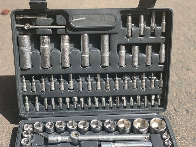 Набір інструментів, ключів, головок Champion-108 шт  Арт 1.1.1 фото